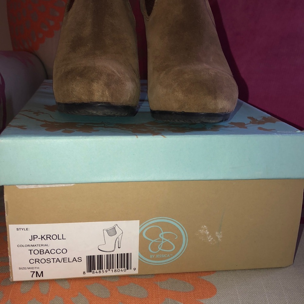 Jessica Simpson high heeled ankle booties 💖 - Picture 2 of 5